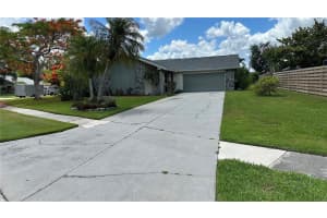 6508 WATERFORD CIRCLE, SARASOTA, FL 34238 - MLS#MFRA4690255