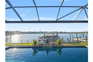 1018 OVERLOOK COURT, BRADENTON, FL 34208 - MLS#MFRA4690257