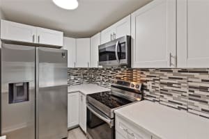 4330 TYLER CIRCLE, ST PETERSBURG, FL 33709 - MLS#MFRA4690262