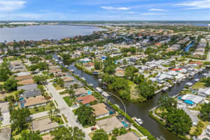 111 41ST STREET, BRADENTON, FL 34208 - MLS#MFRA4690266