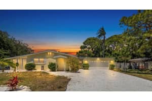6916 Alderwood Dr, SARASOTA