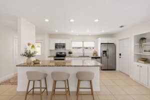 6916 ALDERWOOD DRIVE, SARASOTA, FL 34243 - MLS#MFRA4690277