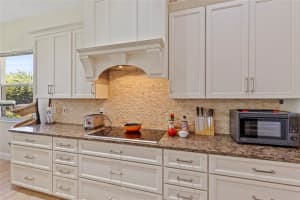5914 CHAPARRAL AVENUE, SARASOTA, FL 34243 - MLS#MFRA4690278