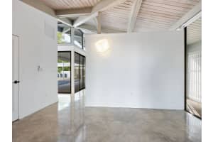 820 WHITFIELD AVENUE, SARASOTA, FL 34243 - MLS#MFRA4690309