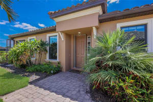 8280 VARENNA DRIVE, SARASOTA, FL 34231 - MLS#MFRA4690407