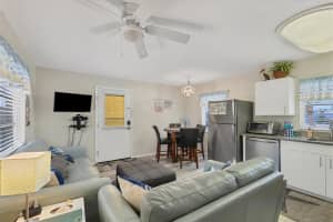 301 AVENIDA MADERA #A, SARASOTA, FL 34242 - MLS#MFRA4690447