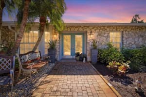 1231 BAYSHORE DRIVE, ENGLEWOOD, FL 34223 - MLS#MFRA4690455