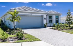 6957 Honeybell Dr, NOKOMIS