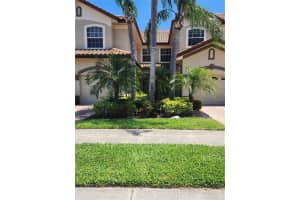 8227 MIRAMAR WAY, LAKEWOOD RANCH, FL 34202 - MLS#MFRA4690494