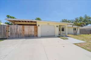 3247 WOODMONT DRIVE, SARASOTA, FL 34232 - MLS#MFRA4690534