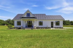 18605 NW COUNTY ROAD 235A, ALACHUA, FL 32615 - MLS#MFRA4690565