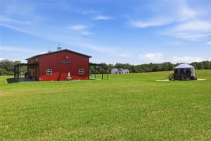 18605 NW COUNTY ROAD 235A, ALACHUA, FL 32615 - MLS#MFRA4690565