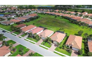 10221 LOCH LOMOND DRIVE, BRADENTON, FL 34211 - MLS#MFRA4690589