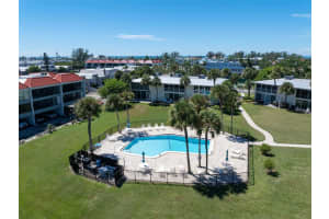 749 MANATEE AVENUE, HOLMES BEACH, FL 34217 - MLS#MFRA4690595