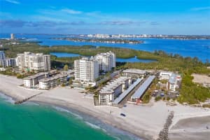 2110 BENJAMIN FRANKLIN DRIVE, SARASOTA, FL 34236 - MLS#MFRA4690614