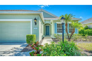 1424 BLUE HORIZON CIRCLE, BRADENTON, FL 34208 - MLS#MFRA4690638