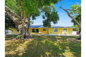 704 S Lockwood Ridge Rd, SARASOTA