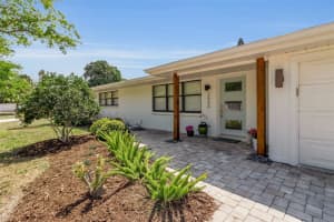 2440 VALENCIA DRIVE, SARASOTA, FL 34239 - MLS#MFRA4690679