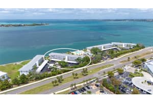 771 John Ringling Blvd #5, SARASOTA