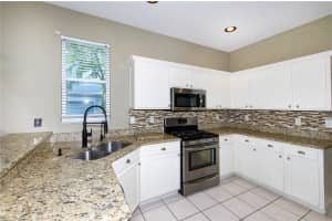 10605 KIDBROOKE COURT, TAMPA, FL 33626 - MLS#MFRA4690773