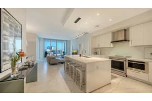 111 PINEAPPLE AVENUE, SARASOTA, FL 34236 - MLS#MFRA4690816