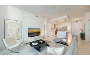 111 PINEAPPLE AVENUE, SARASOTA, FL 34236 - MLS#MFRA4690816