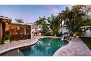 7137 WESTMORELAND DRIVE, SARASOTA, FL 34243 - MLS#MFRA4690817