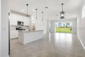 8113 STERNWAY ROAD, SARASOTA, FL 34240 - MLS#MFRA4690848