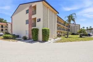 2220 STICKNEY POINT ROAD, SARASOTA, FL 34231 - MLS#MFRA4690871