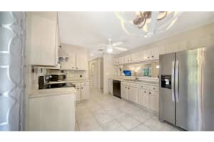 5056 BARRINGTON CIRCLE, SARASOTA, FL 34234 - MLS#MFRA4690904