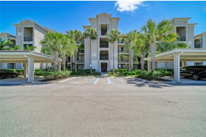 17520 Gawthrop Dr #202, LAKEWOOD RANCH