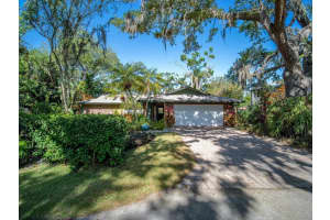 2120 Robinson Ave, SARASOTA