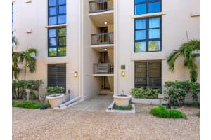 22 SANDY COVE ROAD, SARASOTA, FL 34242 - MLS#MFRA4691011