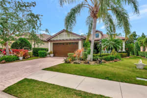 15308 HELMSDALE PLACE, LAKEWOOD RANCH, FL 34202 - MLS#MFRA4691058