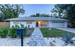590 45TH STREET, SARASOTA, FL 34234 - MLS#MFRA4691066