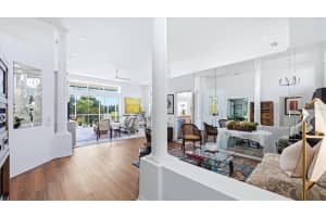 8009 HAMPTON COURT, UNIVERSITY PARK, FL 34201 - MLS#MFRA4691078