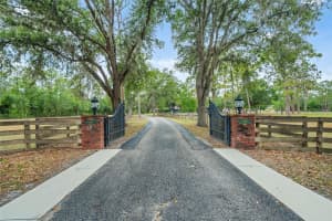 140 COWPEN LANE, SARASOTA, FL 34240 - MLS#MFRA4691106