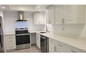 5368 ROYAL PALM AVENUE, SARASOTA, FL 34234 - MLS#MFRA4691158