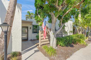 226 SHERWOOD DRIVE, BRADENTON, FL 34210 - MLS#MFRA4691186