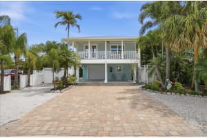 2811 GULF DRIVE, HOLMES BEACH, FL 34217 - MLS#MFRA4691196