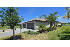 5307 Crystal Harbor Cove, BRADENTON