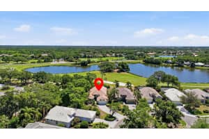 8009 HAMPTON COURT, UNIVERSITY PARK, FL 34201 - MLS#MFRA4691222