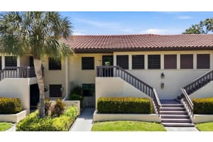 5186 LAKE VILLAGE DRIVE, SARASOTA, FL 34235 - MLS#MFRA4691225