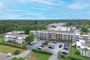 6100 12TH STREET, ST PETERSBURG, FL 33705 - MLS#MFRA4691255