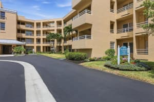 4440 Fairways Blvd #108, BRADENTON