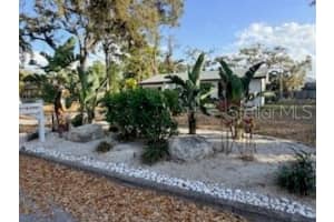 2440 HILLVIEW STREET, SARASOTA, FL 34239 - MLS#MFRA4691422