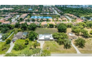 3656 OAK GROVE DRIVE, SARASOTA, FL 34243 - MLS#MFRA4691432