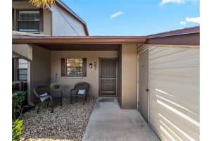 929 Capri Isles Blvd #27, VENICE