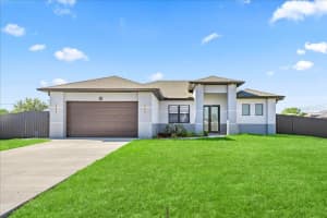 122 11TH TERRACE, CAPE CORAL, FL 33909 - MLS#MFRA4691506