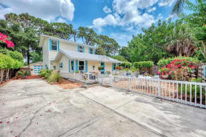 1045 40TH STREET, SARASOTA, FL 34234 - MLS#MFRA4691524